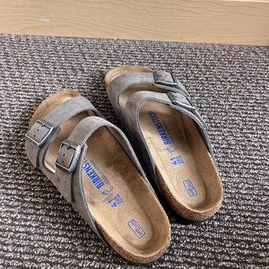 NWOB Birkenstock Arizona Size 41 US 10-10.5